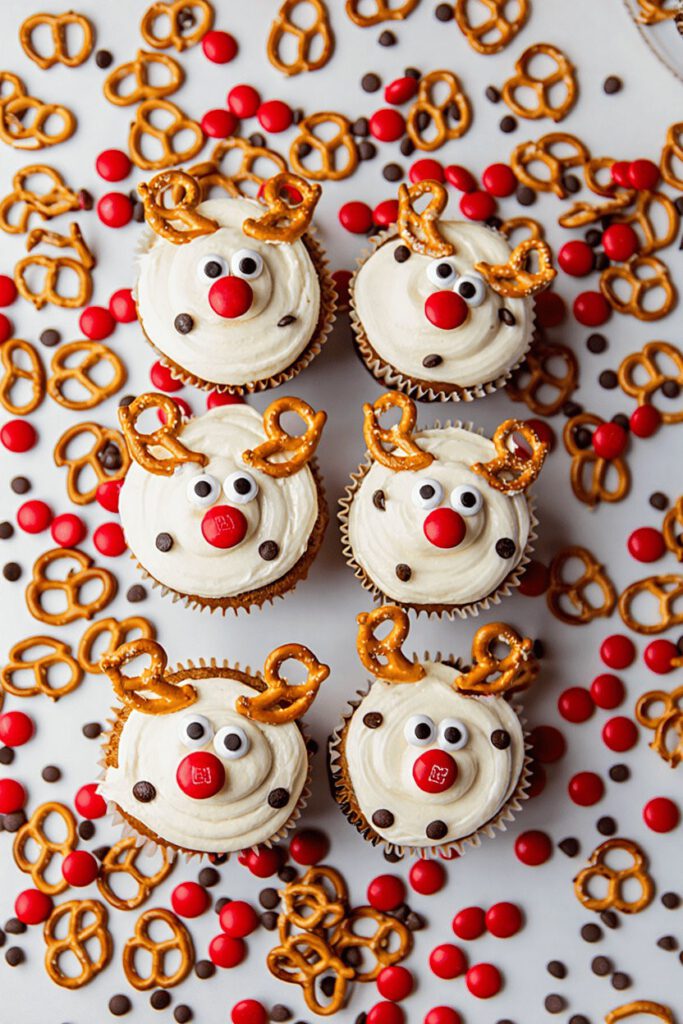 Christmas Gingerbread Reindeer Cupcakes