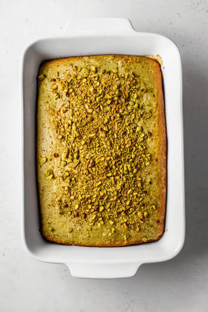 Barfi Fudge Pistachio Cardamom Dump Cake 10 mk