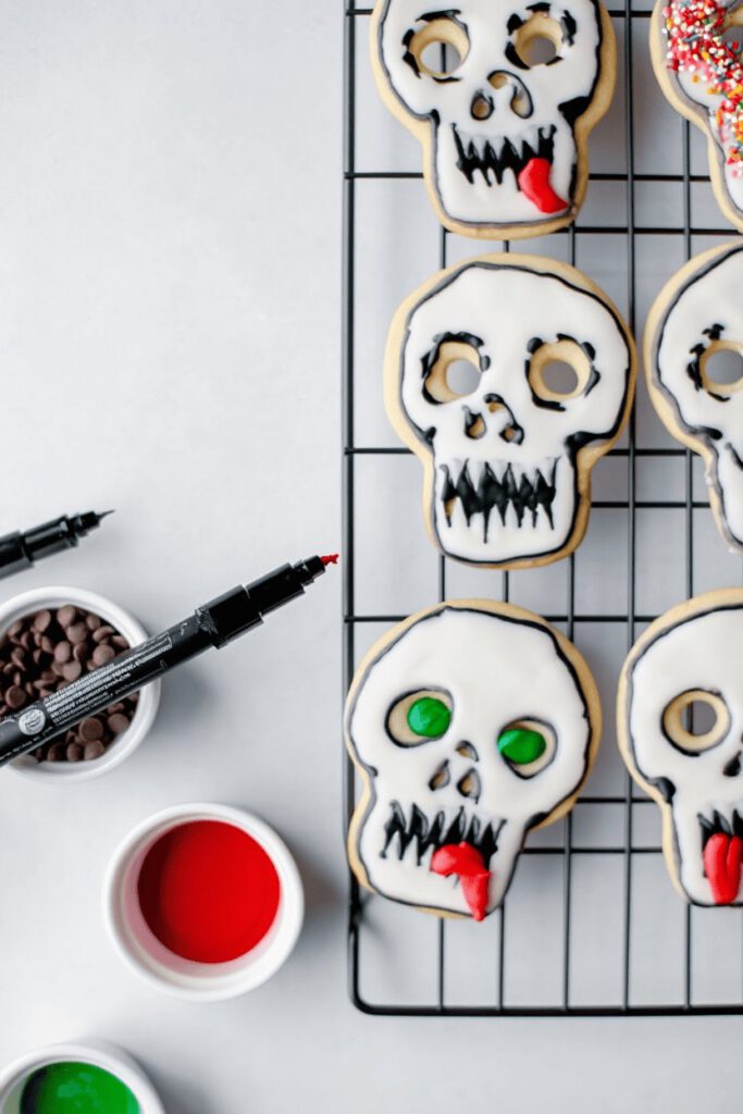 Halloween Screaming Skull Sugar Cookies 12 r 3