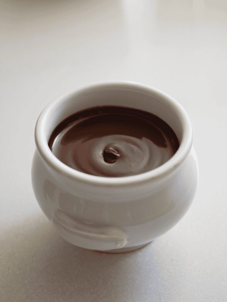 Halloween Witches Cauldron Chocolate Fondue 6 yu 1