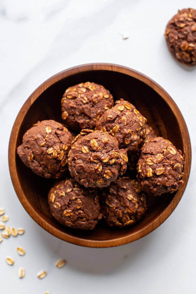20 Easy Christmas Cookies That Anyone Can Make 4 No Bake Chocolate Oatmeal Cookies