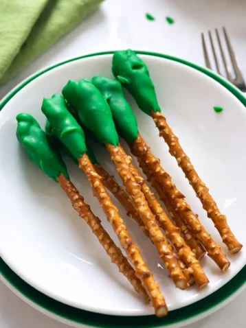 Green Chocolate Covered Pretzels: A Delicious Twist on a Classic Snack 7 Green Chocolate Covered Pretzels