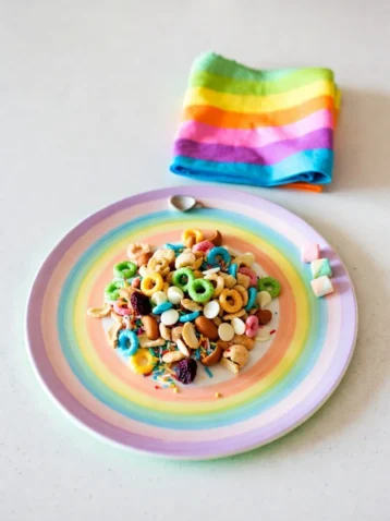 Lucky Charms Snack Mix: A Magical Blend of Colors and Flavors 9 Lucky Charms Snack Mix
