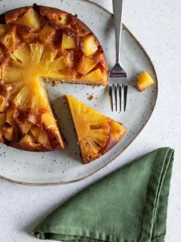 Pineapple Cake 1