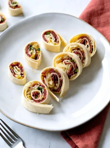 Reuben Pinwheels: A Delicious Twist on a Classic Sandwich 7 Reuben Pinwheels
