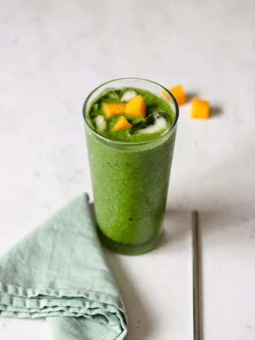 Spinach Mango Smoothie: A Refreshing and Healthy Drink 6 Spinach Mango Smoothie
