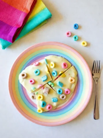 Lucky Charms Bark: A Magical White Chocolate Bark Recipe 8 LuckyCharmsBark