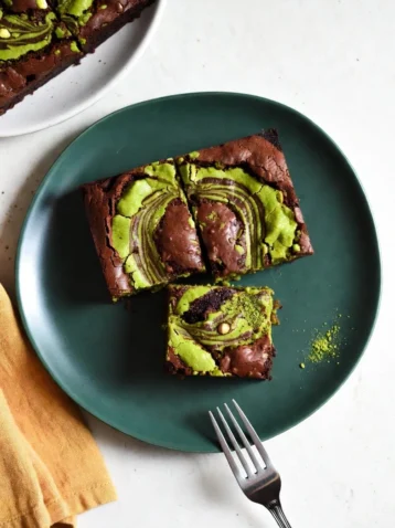Matcha Brownies: Fudgy, Decadent, and Packed with Green Tea Goodness 7 MatchaBrownies