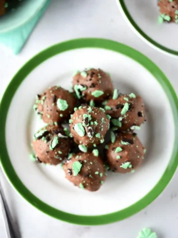 Mint Oreo Truffles: A Refreshing Twist on a Classic Treat 2 MintOreoTruffles