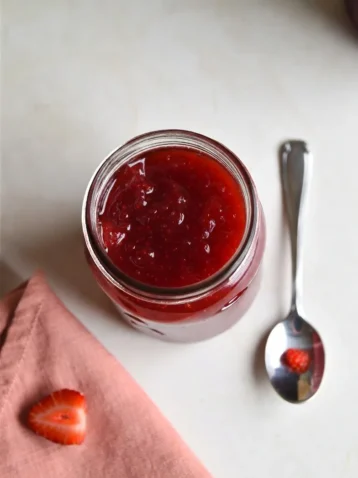 Strawberry Jam: A Sweet and Tangy Homemade Recipe 4 StrawberryJam